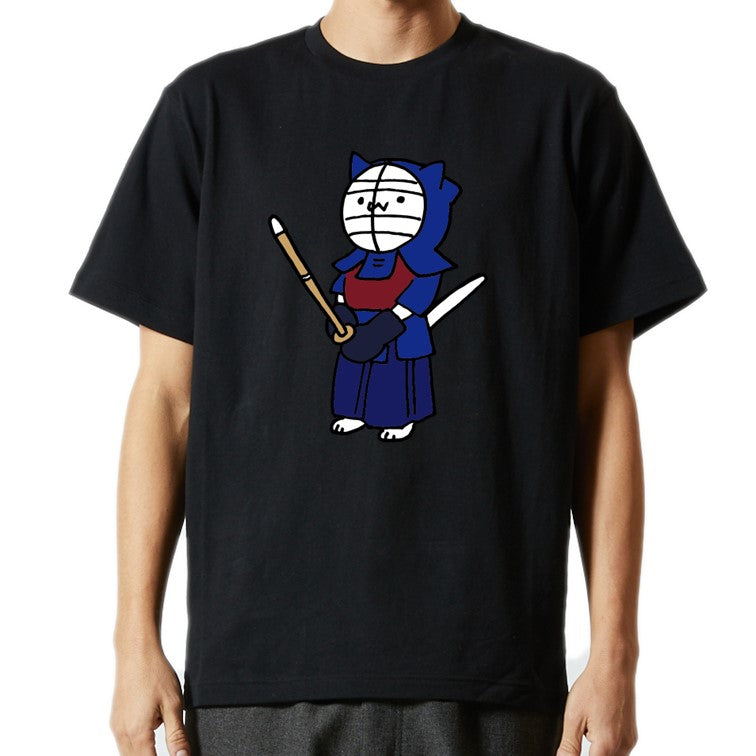 猫好きのための猫イラスト半袖Tシャツ【剣道をする猫】おもしろTシャツ ネタTシャツ