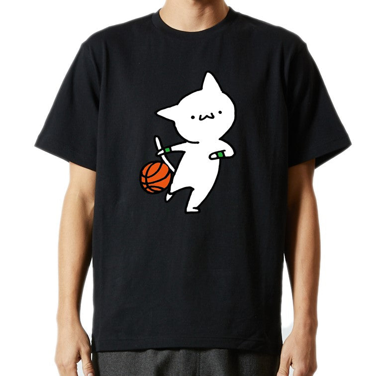 猫好きのための猫イラスト半袖Tシャツ【バスケットボールをする猫】おもしろTシャツ　ネタTシャツ