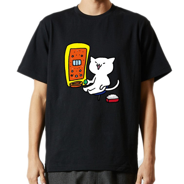 猫好きのための猫イラスト半袖Tシャツ【パチンコをするパチカス猫】おもしろTシャツ　ネタTシャツ